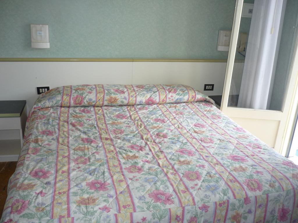 Hotel Europa Arma di Taggia Exteriér fotografie
